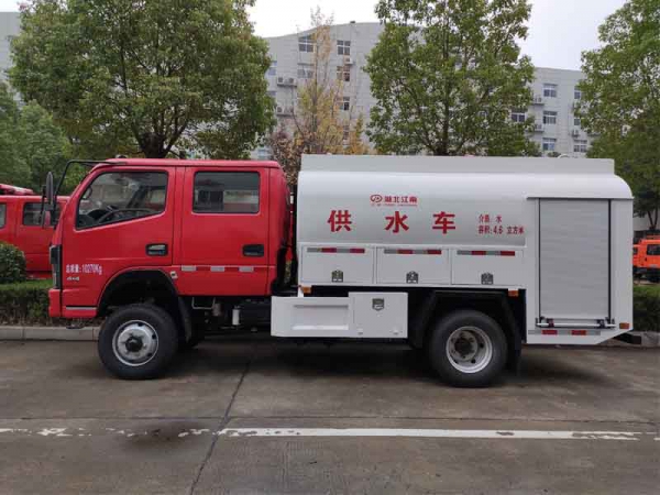 東風5噸四驅越野供水車|森林消防車